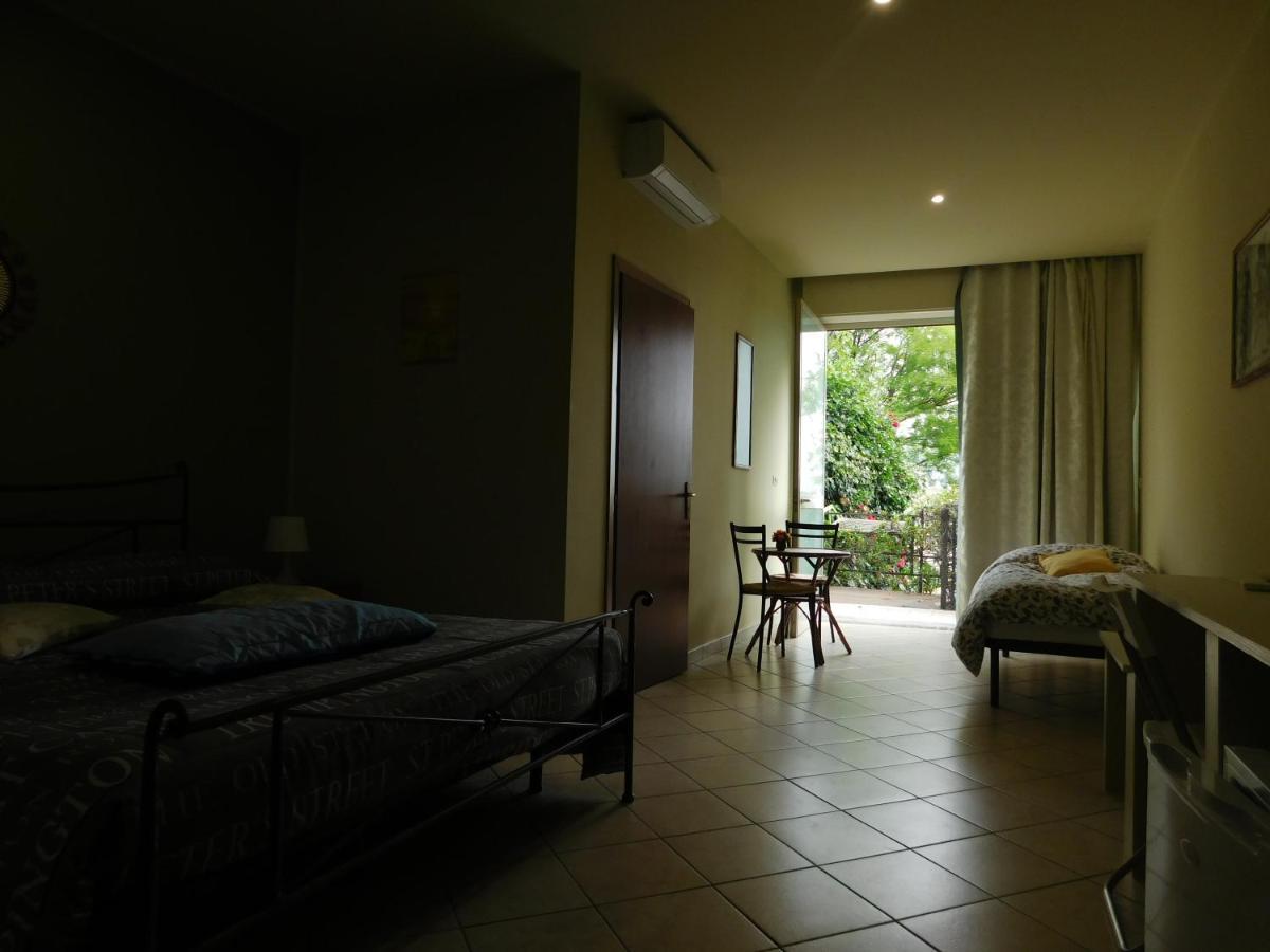 Villa Delle Vacanze Fiumefreddo di Sicilia Exterior foto